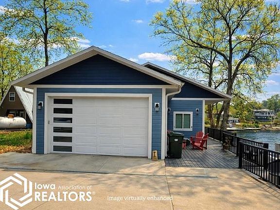 4th image of 2141 S Lakeshore Dr