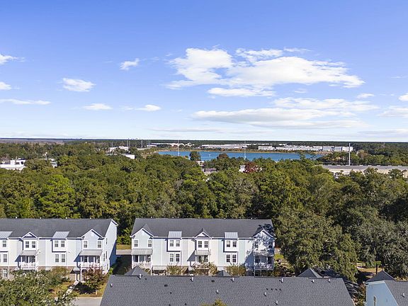 3rd image of 116 Rowans Creek Dr