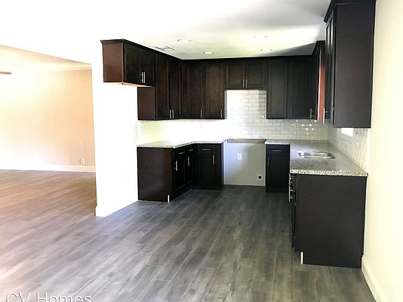 3rd image of 133 N Dewitt Ave
