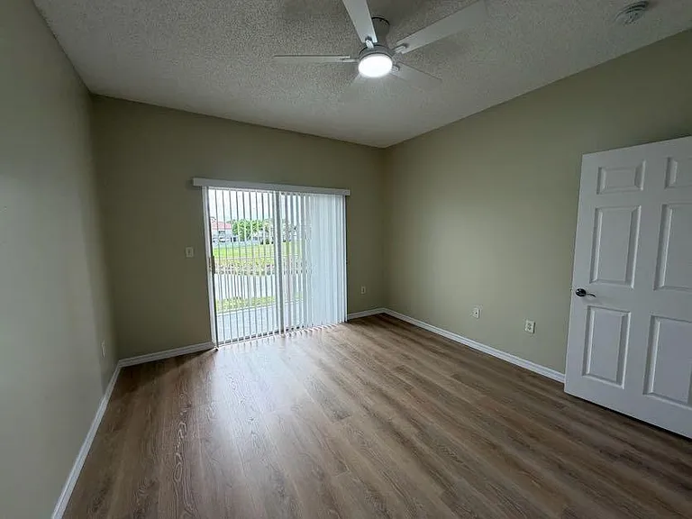 2925 Crestwood Ter #5204 — Photo 17