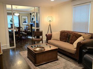 3006 Charlotte St, Kansas City, MO 64109