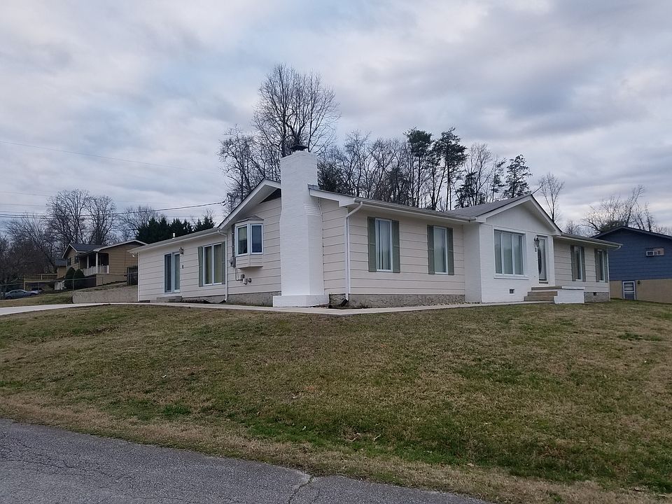 628 Glen Circle