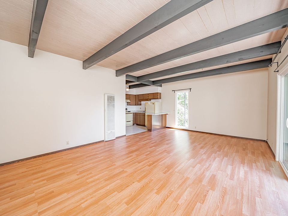 1st image of 650 Vernon St #10