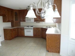 190 Hunters Cove Rd, Huntsville, AL 35806