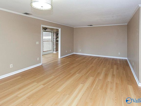 4th image of 4002 Belle Grove Dr SW Unit 4002