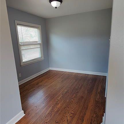 5th image of 10314 Millwood Ave