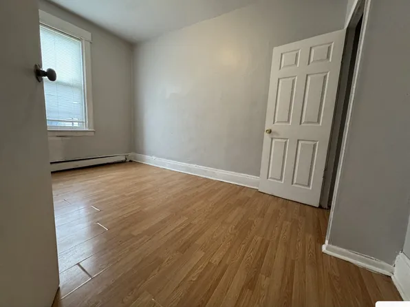 75 East 21st Street image 4 of 9