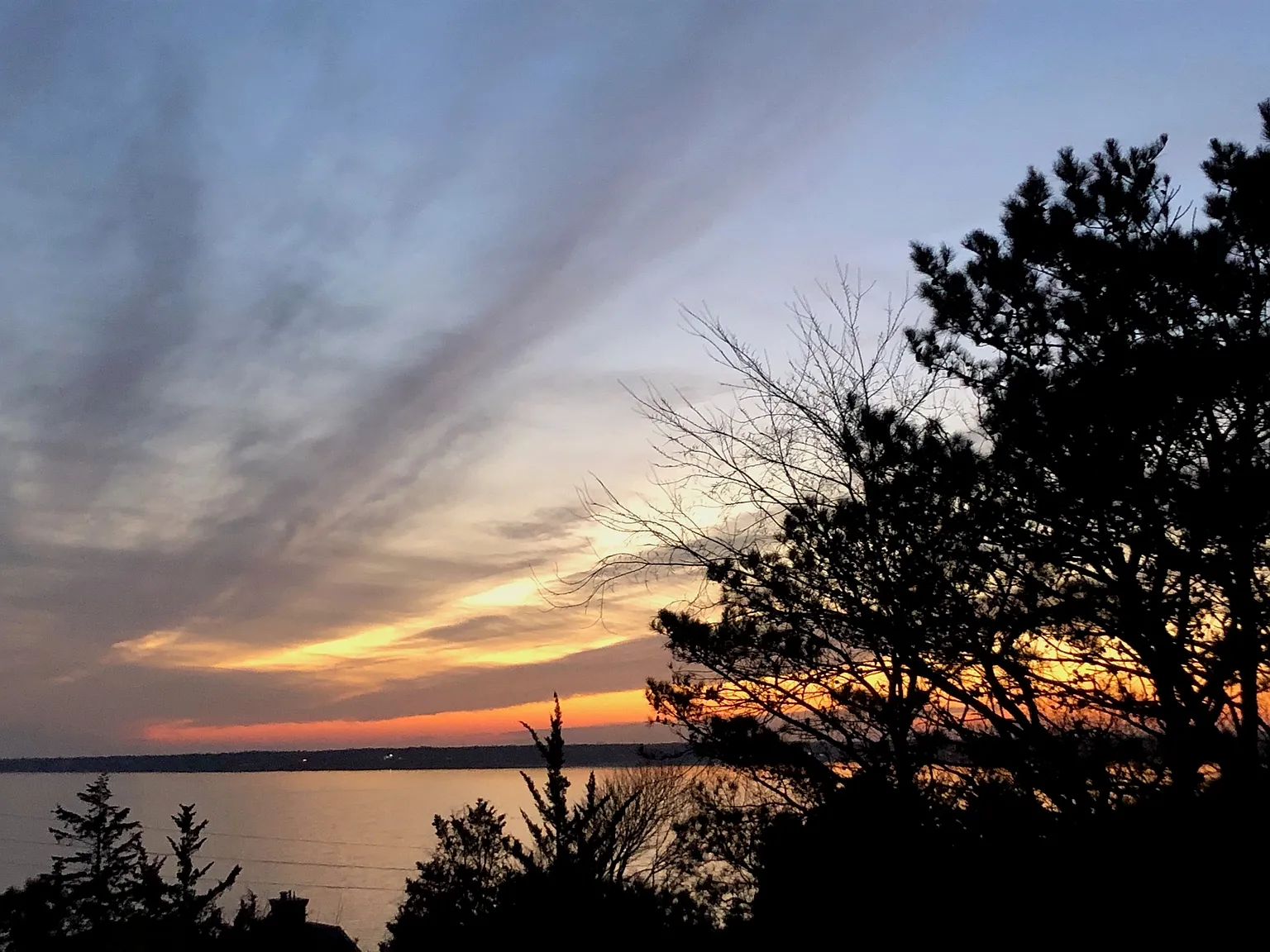 Oceanview Charm 1.5 miles from Shinnecock Hills golf course — Photo 2