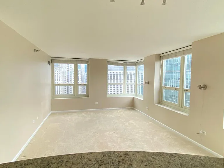 345 Lasalle Blvd #2608 — Photo 9
