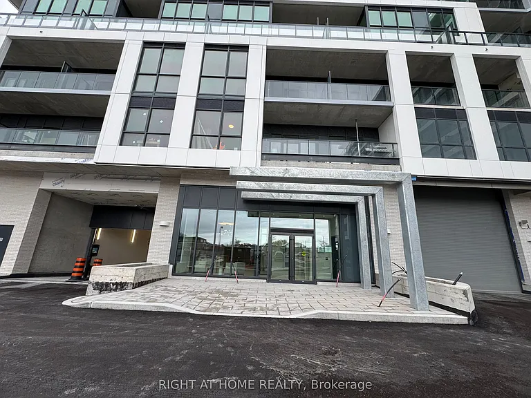 743 Warden Ave #218 — Photo 1