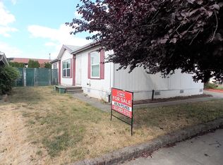 893 NE Hide Away Dr, McMinnville, OR 97128