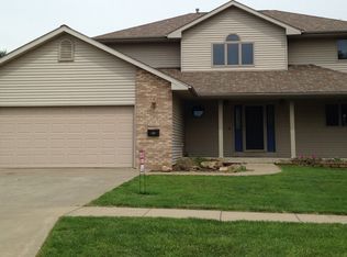 1301 W Madison St, Knoxville, IA 50138