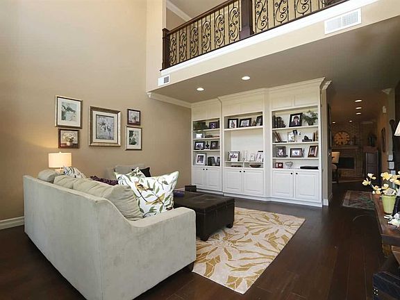 2nd image of 6188 Glenview Dr