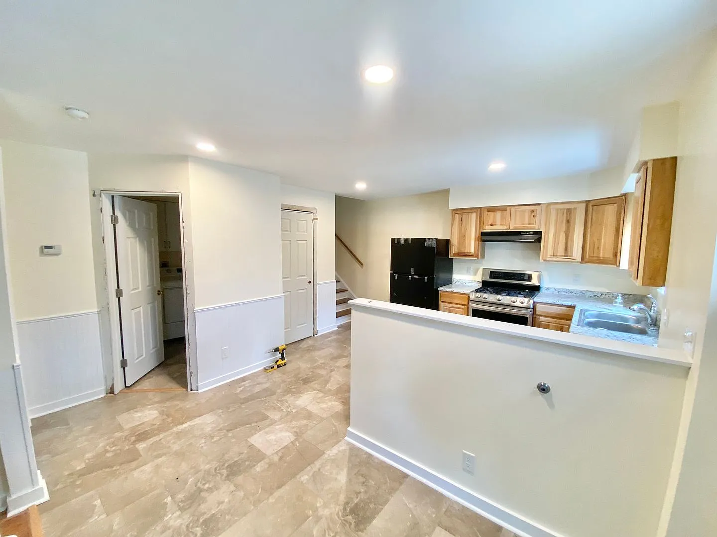 31 Volz St — Photo 4