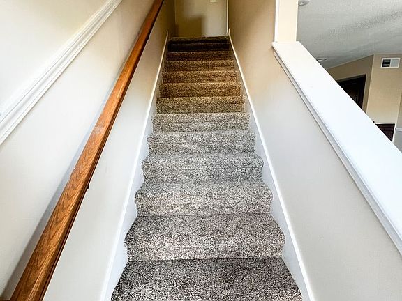 5th image of 2268 McCormick Ln APT E