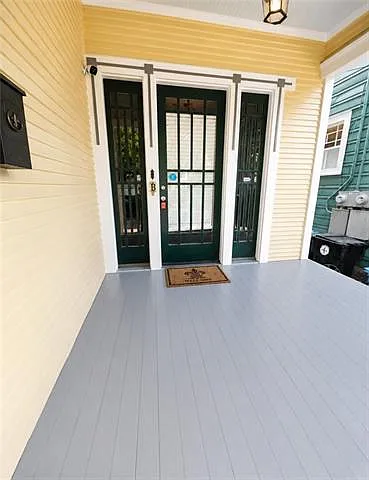 2 bed, 2.0 bath, 900 sqft, $1,750 — Photo 2