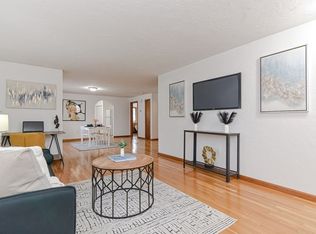 59 Green St #1B, Watertown, MA 02472