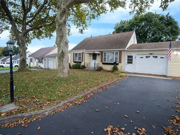 2662 Hermitage Ave, Easton, PA 18045