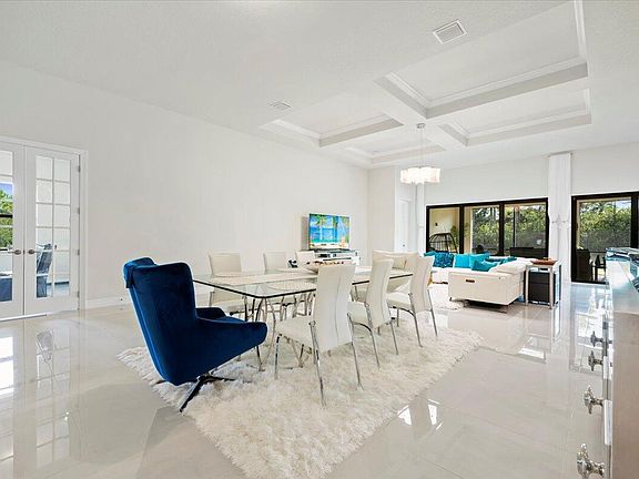 2nd image of 9132 Balsamo Drive