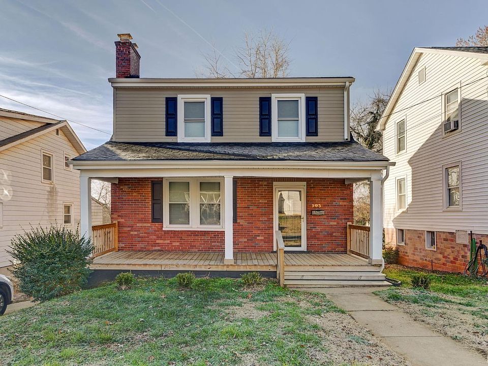 1st image of 903 Dearing St