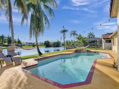5421 Hawkes Bluff Ave, Davie, FL, 33331