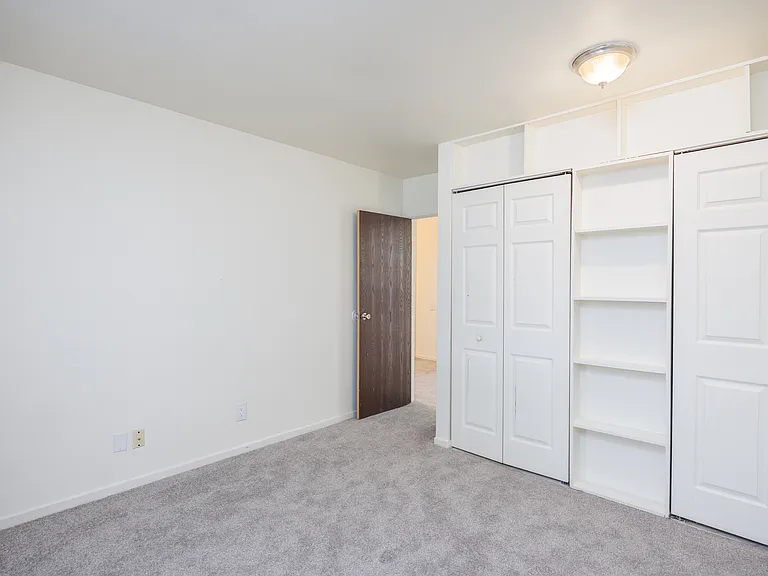 The Forum Apartments — Photo 14