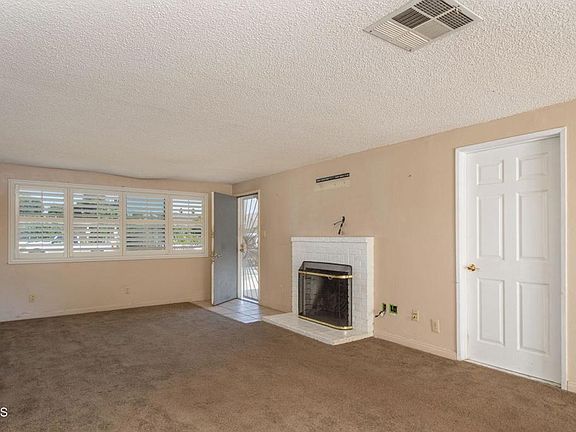 3rd image of 218 Warren Ave