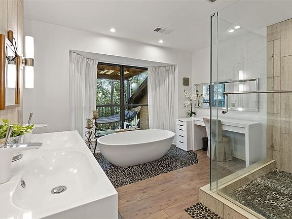 5th image of 4357 Salix Ct
