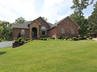 2008 Whitney Woods Dr, Jefferson City, MO 65101
