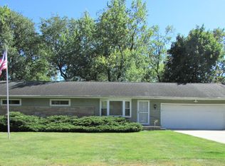 1206 Hilltop Dr, Lowell, IN 46356