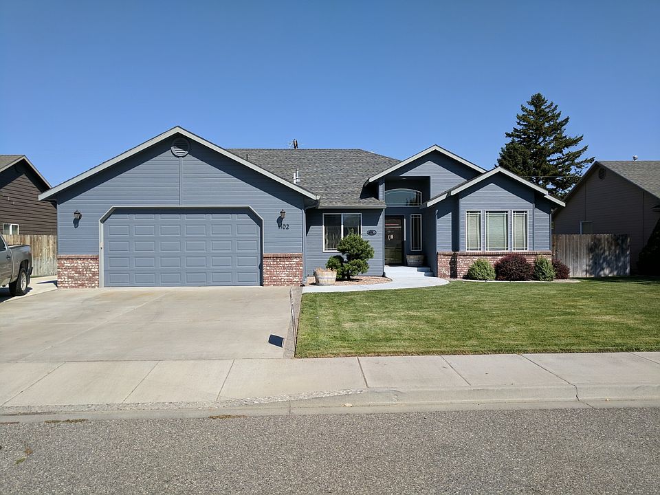 1st image of 1102 W 32nd Ave
