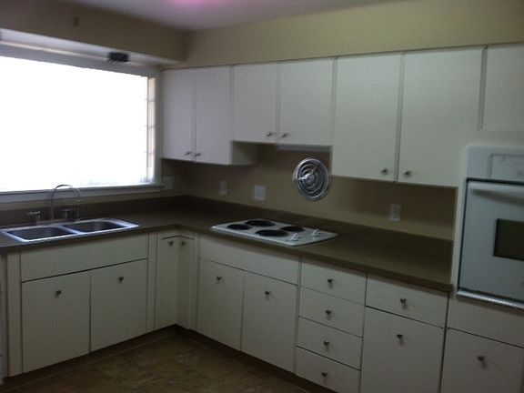 3rd image of 1404 Marbee Dr APT 1