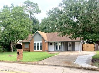 547 Meadow Dr, Diberville, MS 39540
