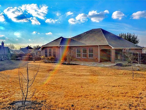 3rd image of 3104 Blue Sage Dr