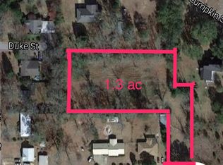 Duncan St, Lucedale, MS 39452