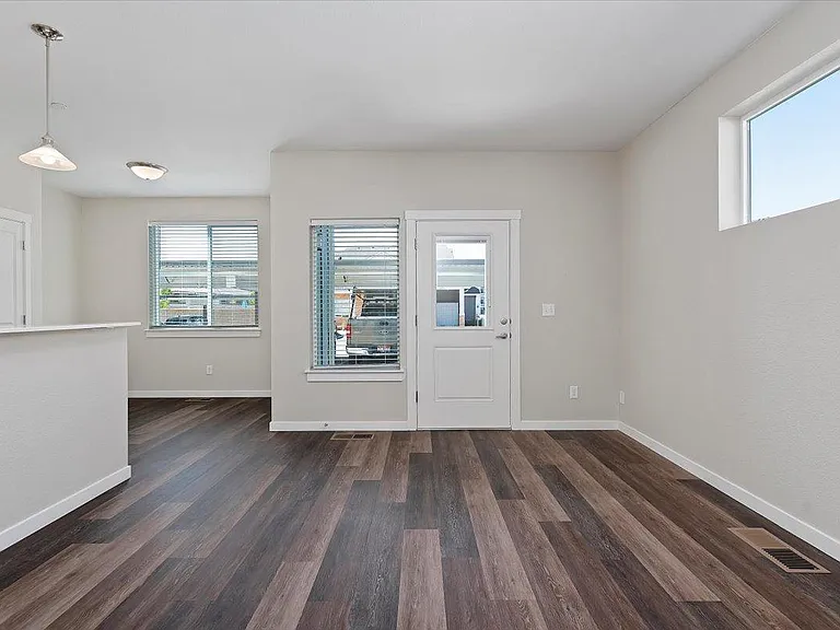 The Summit Apartments — Photo 64