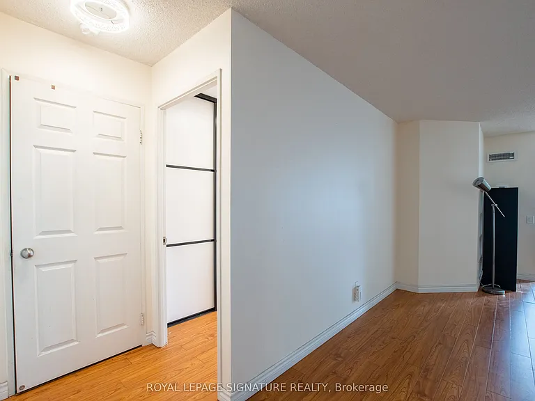 7 Bishop Ave #1604 — Photo 7