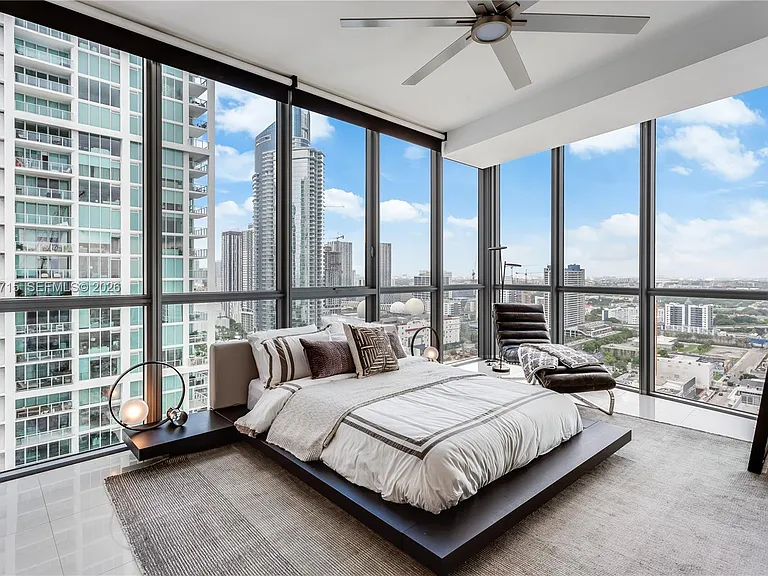 1100 Biscayne Blvd #2708 — Photo 9