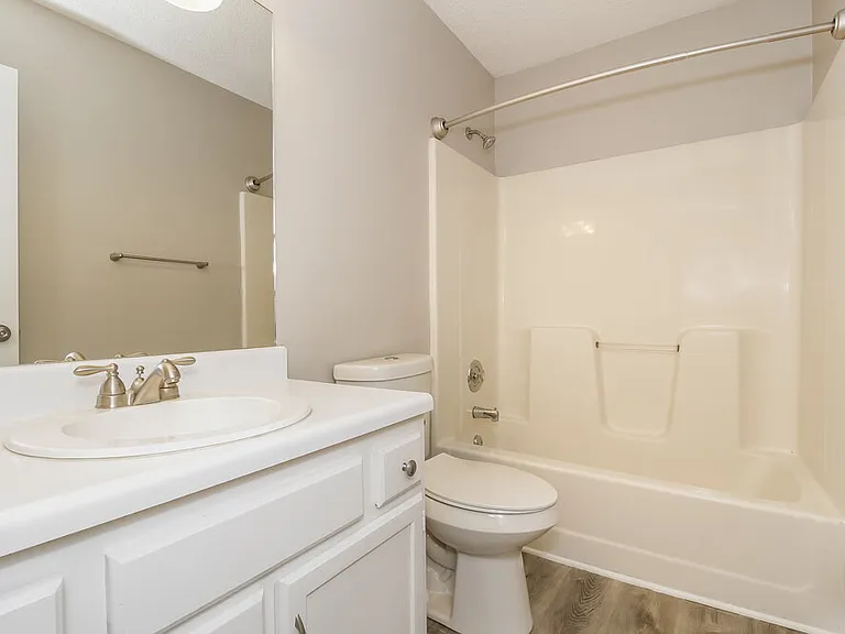 237 Vienna Way — Photo 16