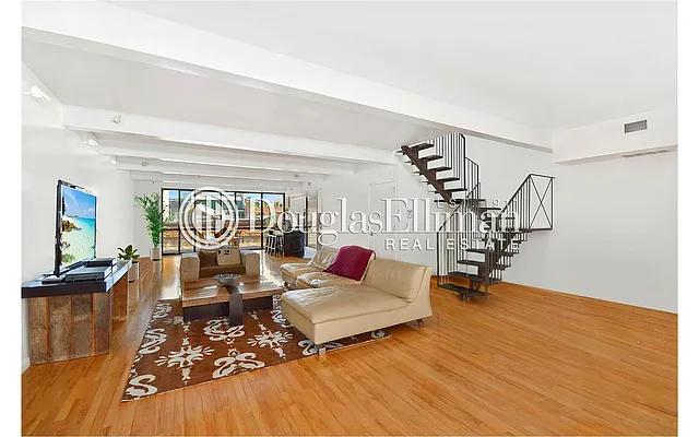 Rented by Douglas Elliman | media 7