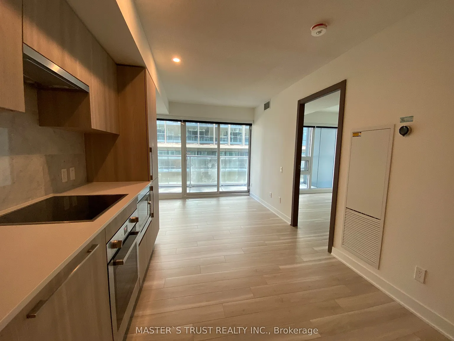 2 bed, $2,600 — Photo 2