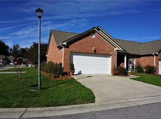 401 Northbridge Dr, High Point, NC 27265