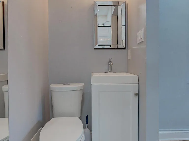 6916 New Hampshire Ave — Photo 35
