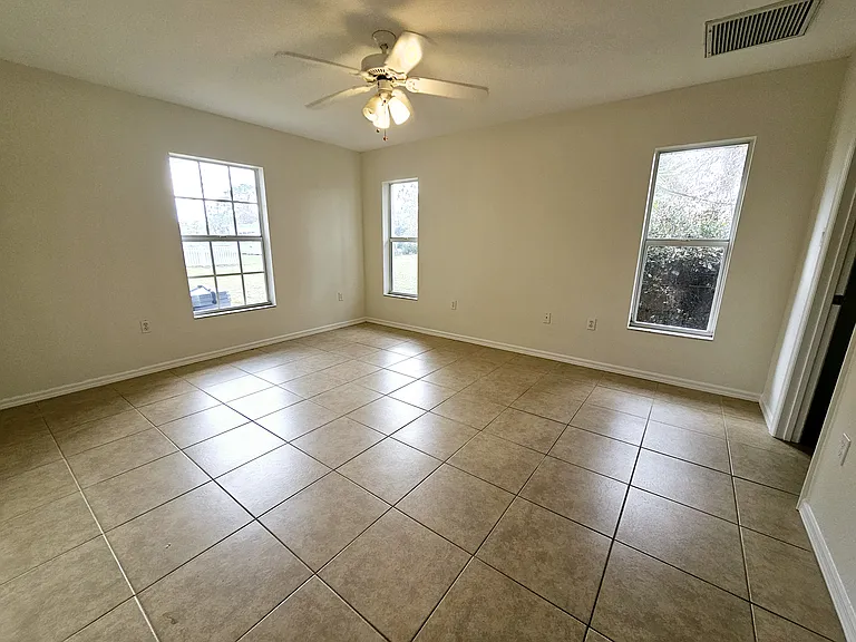 66 N McCall Rd — Photo 15