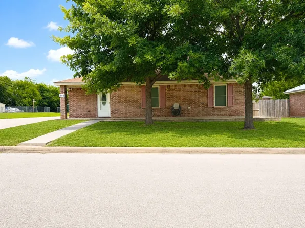 503 Lasalle St, Bowie, TX 76230