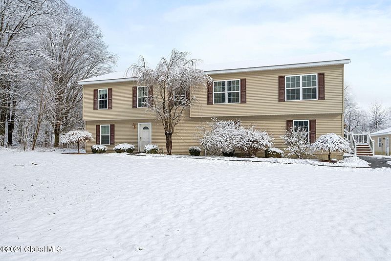 2nd image of 607 Midline Road
