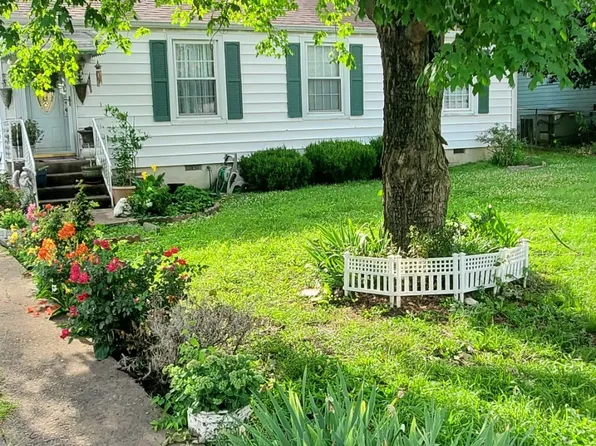 3001 Louise Dr, Nashville, TN 37211