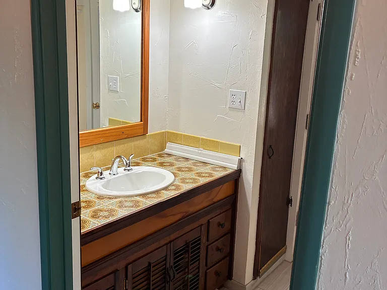 774 Channing Ave — Photo 8