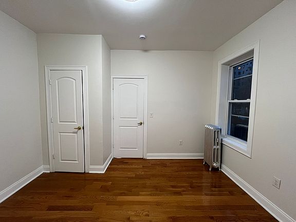 5th image of 34 Clifton Pl #4E