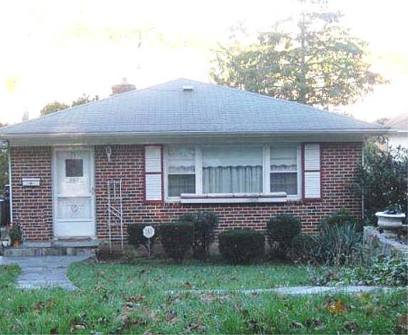 1st image of 289 Helena Ave